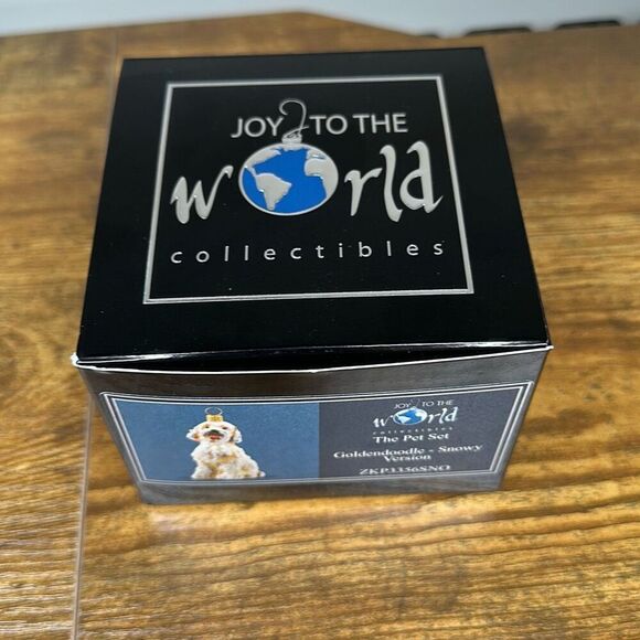 Joy To The World Collectibles - Goldendoodle Snowy Version Painted Glass Poland - Picture 7 of 10
